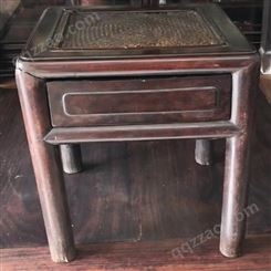 上海老红木八仙桌回收/老红木摇椅回收
