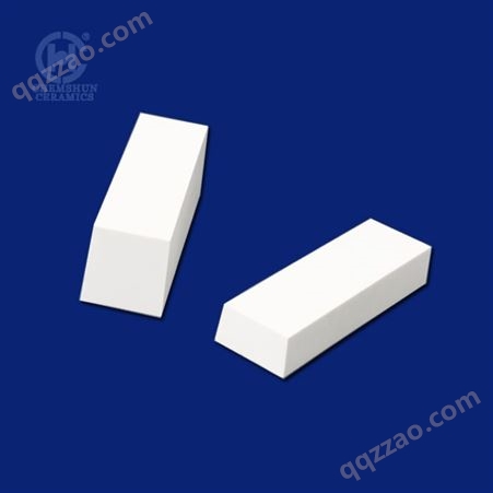 氧化铝陶瓷板 氧化铝陶瓷耐磨板报价 按单生产
