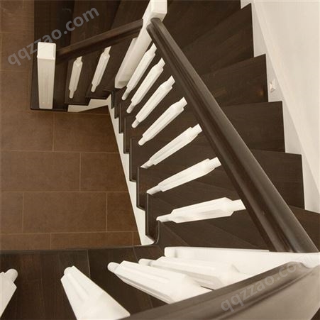 南京烤漆实木楼梯 扶手立柱室内楼梯定制 别墅楼梯 踏步板复式楼梯