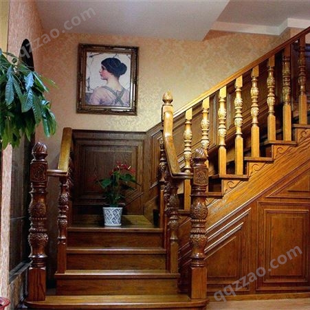合肥旋转楼梯 安徽原木楼梯 旋转楼梯定制 实木楼梯 别墅整体楼梯