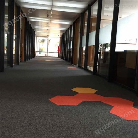深圳罗湖安装大厦写字楼办公地毯满铺地毯方块地毯